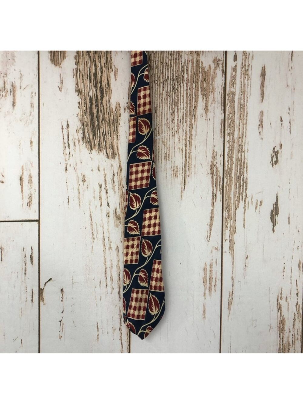 Vintage Tie, Bowen’s Hart-Albin Billings. All Silk Tie. Good vintage condition!